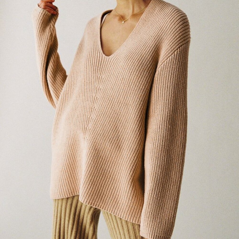 Urban Outfitters Ribbed Sweater - Picture 2 of 9